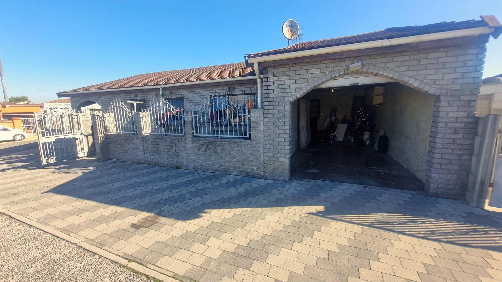Front View of property in Ilitha Park