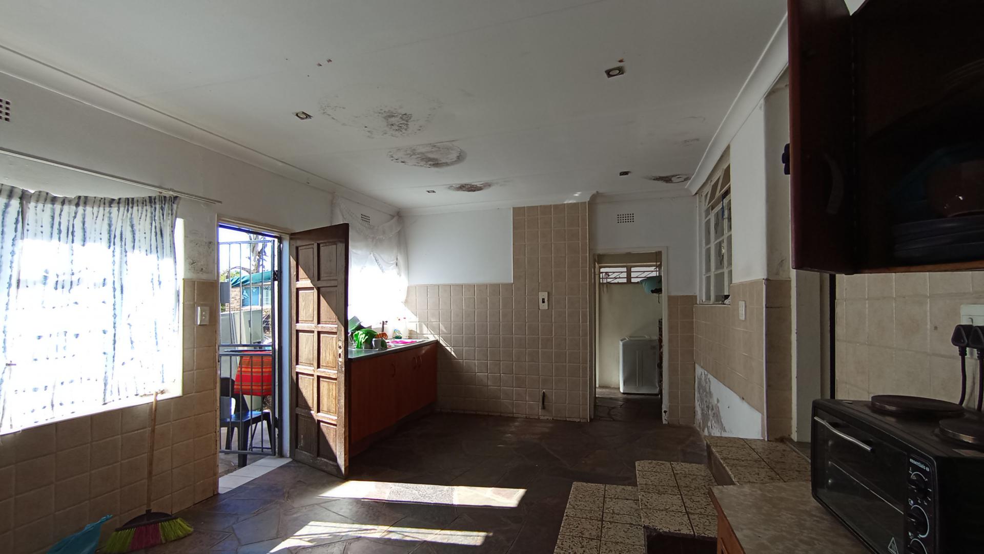 Kitchen - 25 square meters of property in Hurst Hill