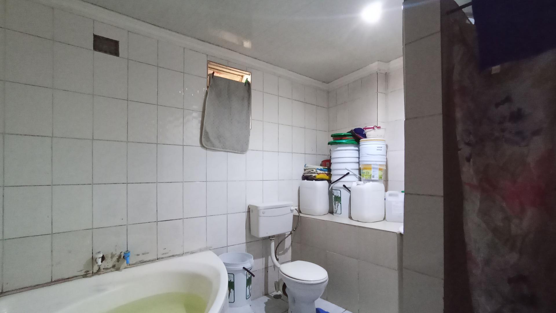 Bathroom 3+ - 9 square meters of property in Hurst Hill