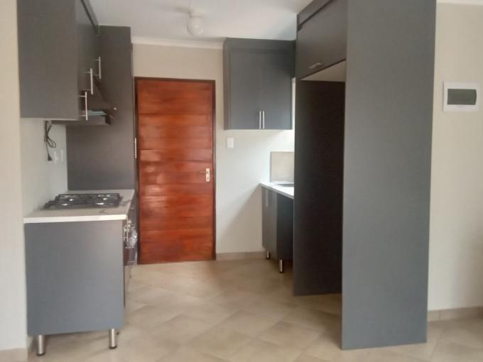 2 Bedroom House to Rent in Wilfordon - Property to rent - MR681604