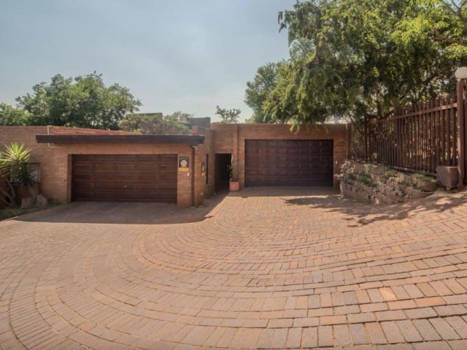 4 Bedroom House for Sale For Sale in Glenvista - MR681611