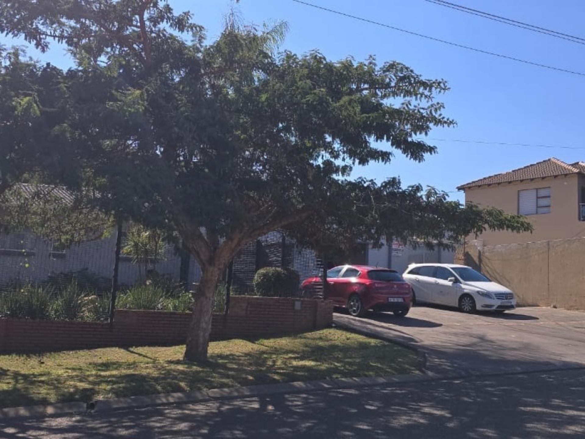  of property in Mondeor