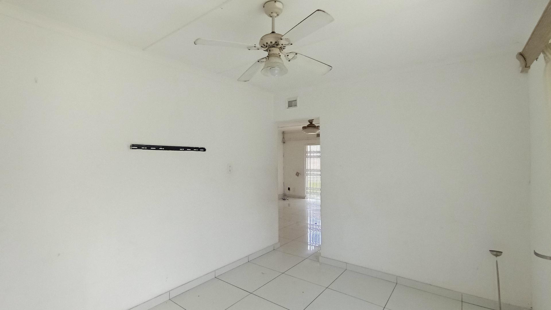 Dining Room - 14 square meters of property in Veld En Vlei