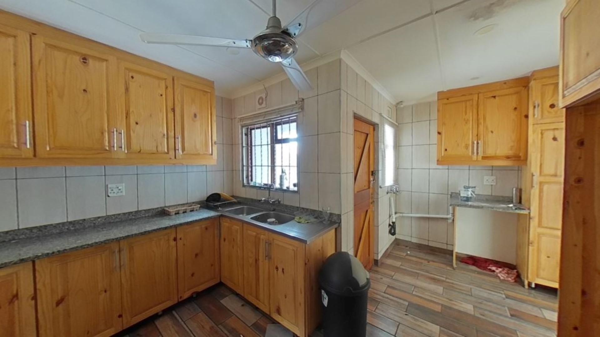 Kitchen - 20 square meters of property in Veld En Vlei