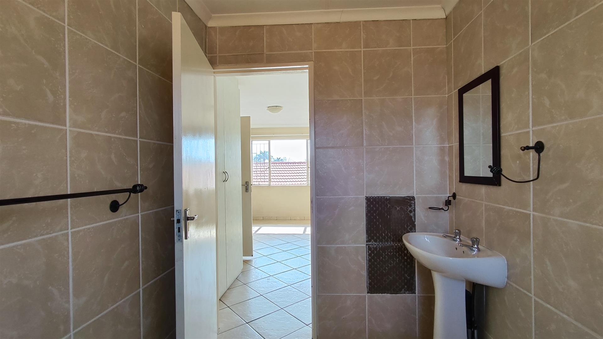Main Bathroom - 5 square meters of property in Terenure