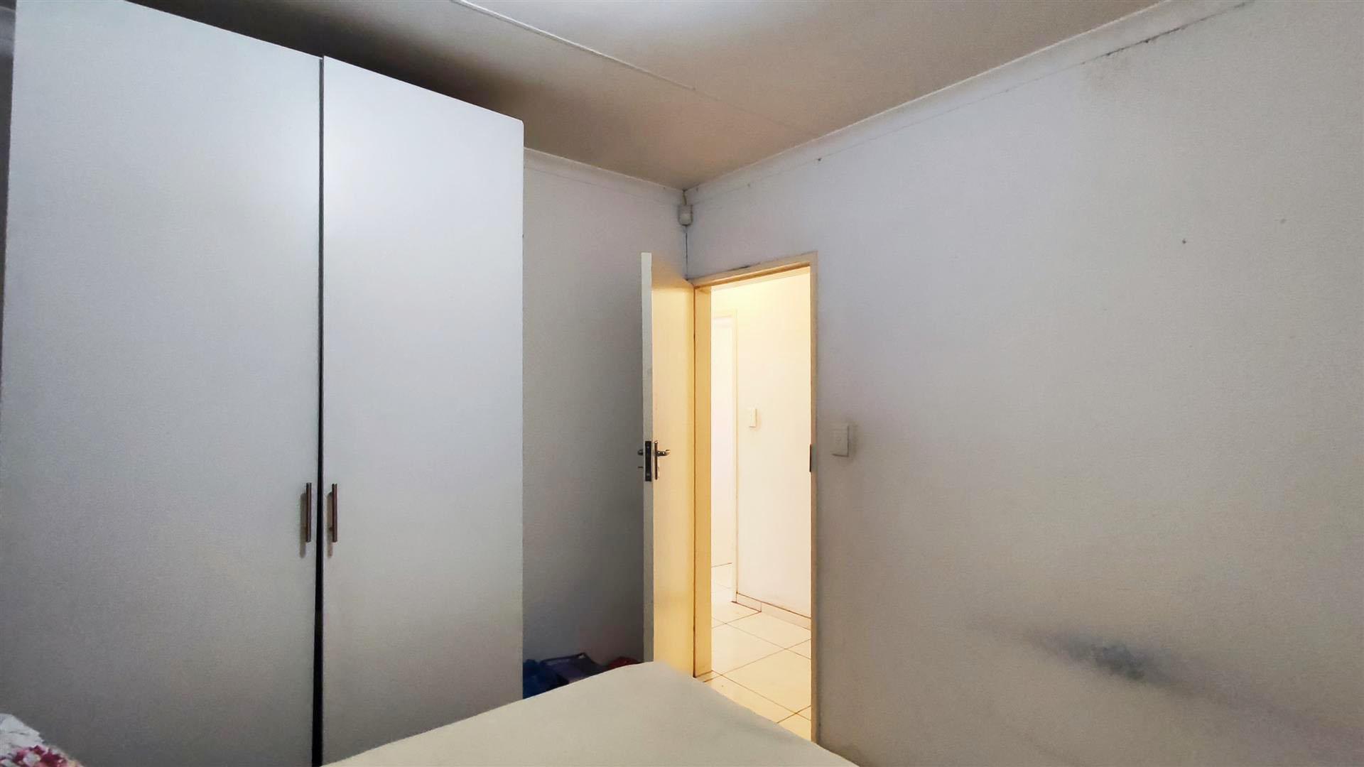 Bed Room 2 - 11 square meters of property in Windmill Park