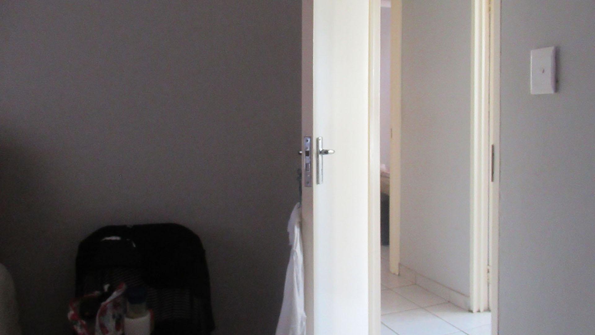 Bed Room 2 - 7 square meters of property in Tirong 