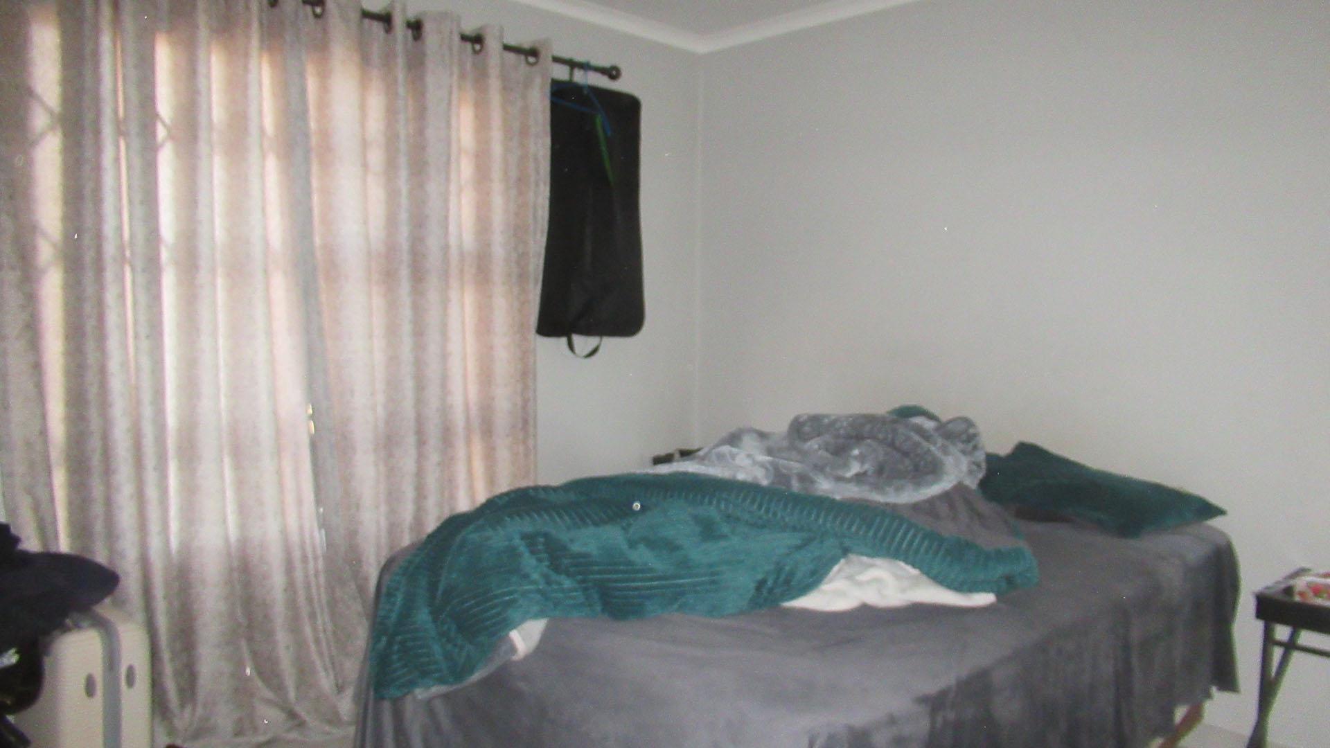 Main Bedroom - 10 square meters of property in Tirong 