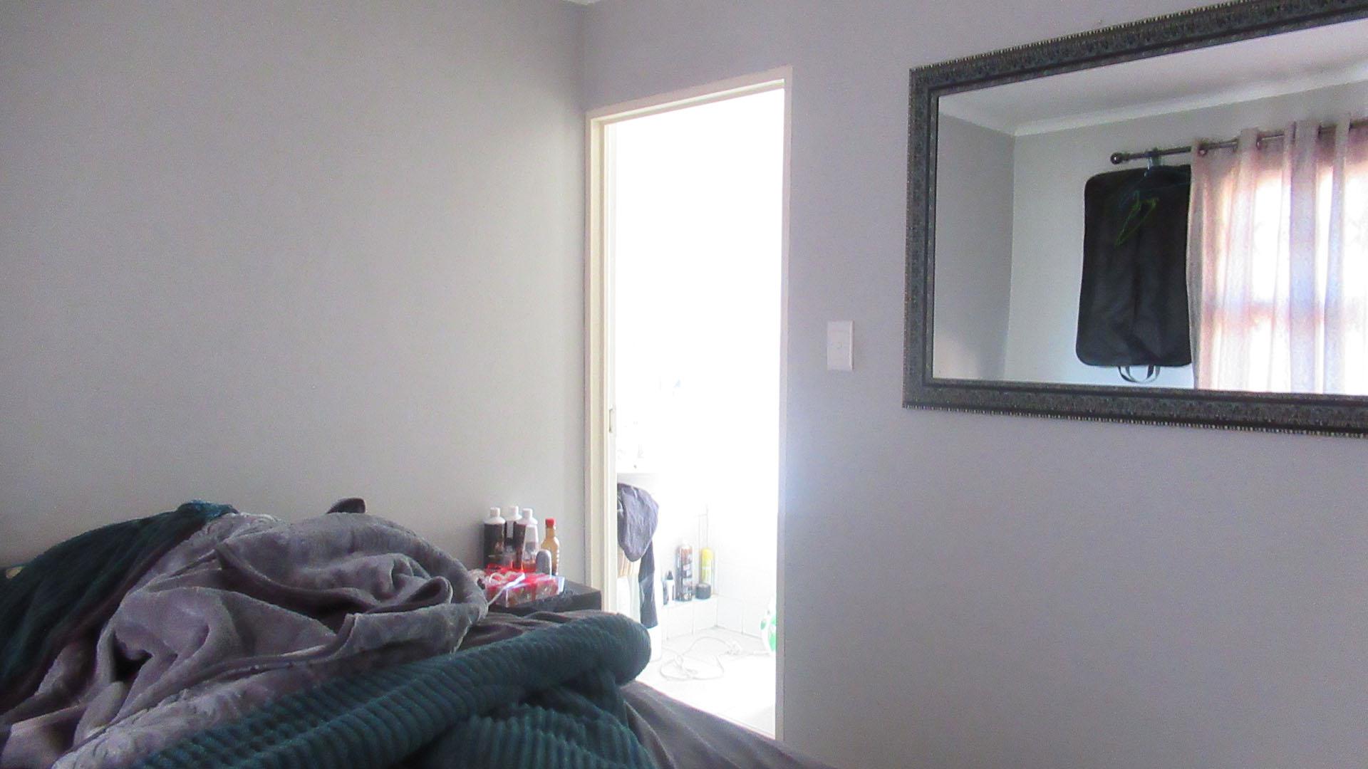 Main Bedroom - 10 square meters of property in Tirong 