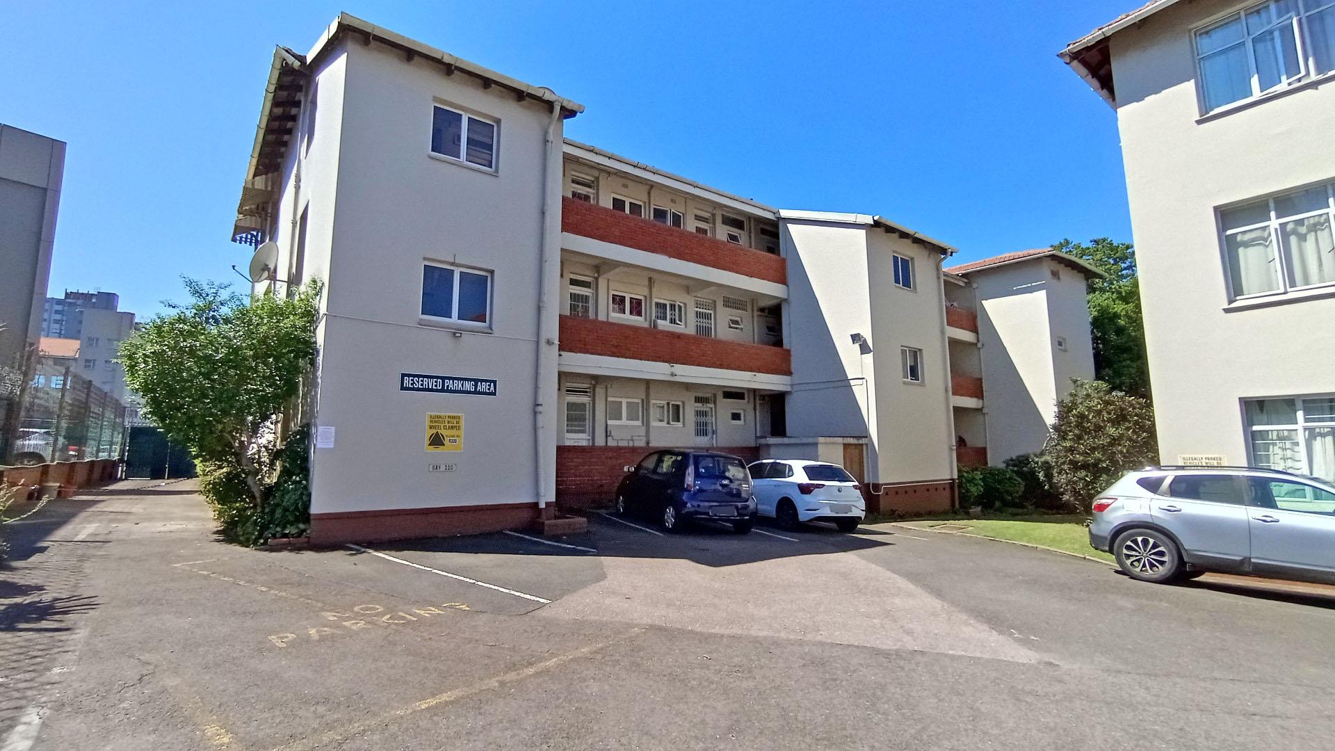 Front View of property in Bulwer (Dbn)