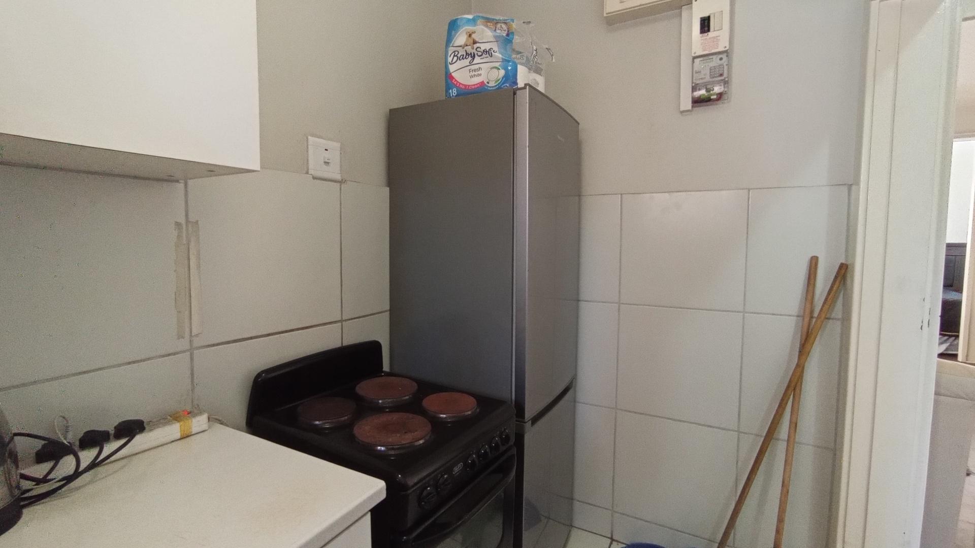 Kitchen - 6 square meters of property in Bulwer (Dbn)