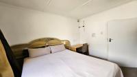 Bed Room 4 of property in Cowies Hill Park