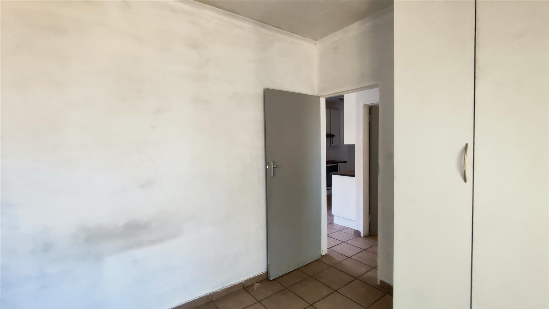 Bed Room 1 - 9 square meters of property in Kempton Park