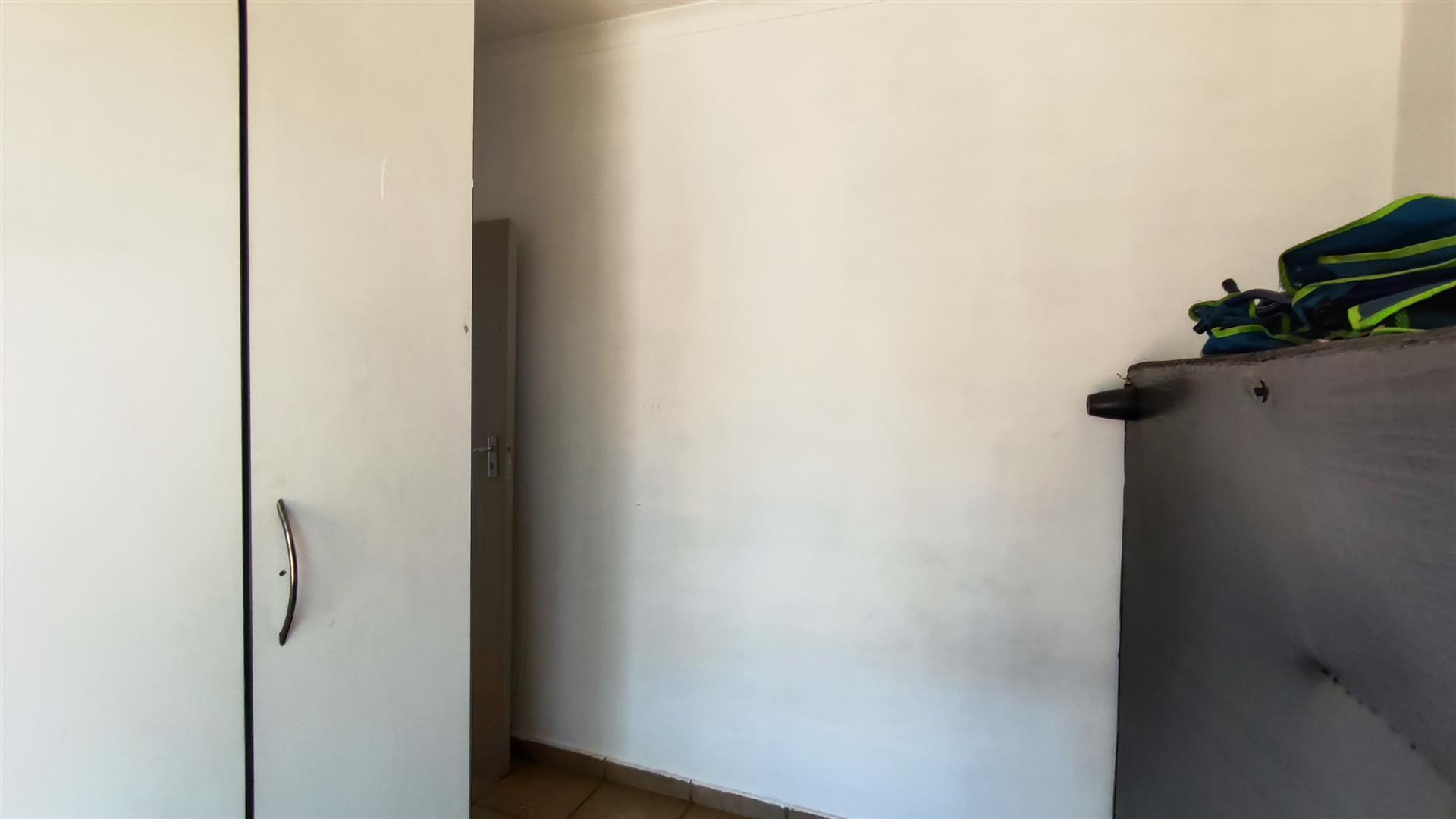 Bed Room 2 - 8 square meters of property in Kempton Park