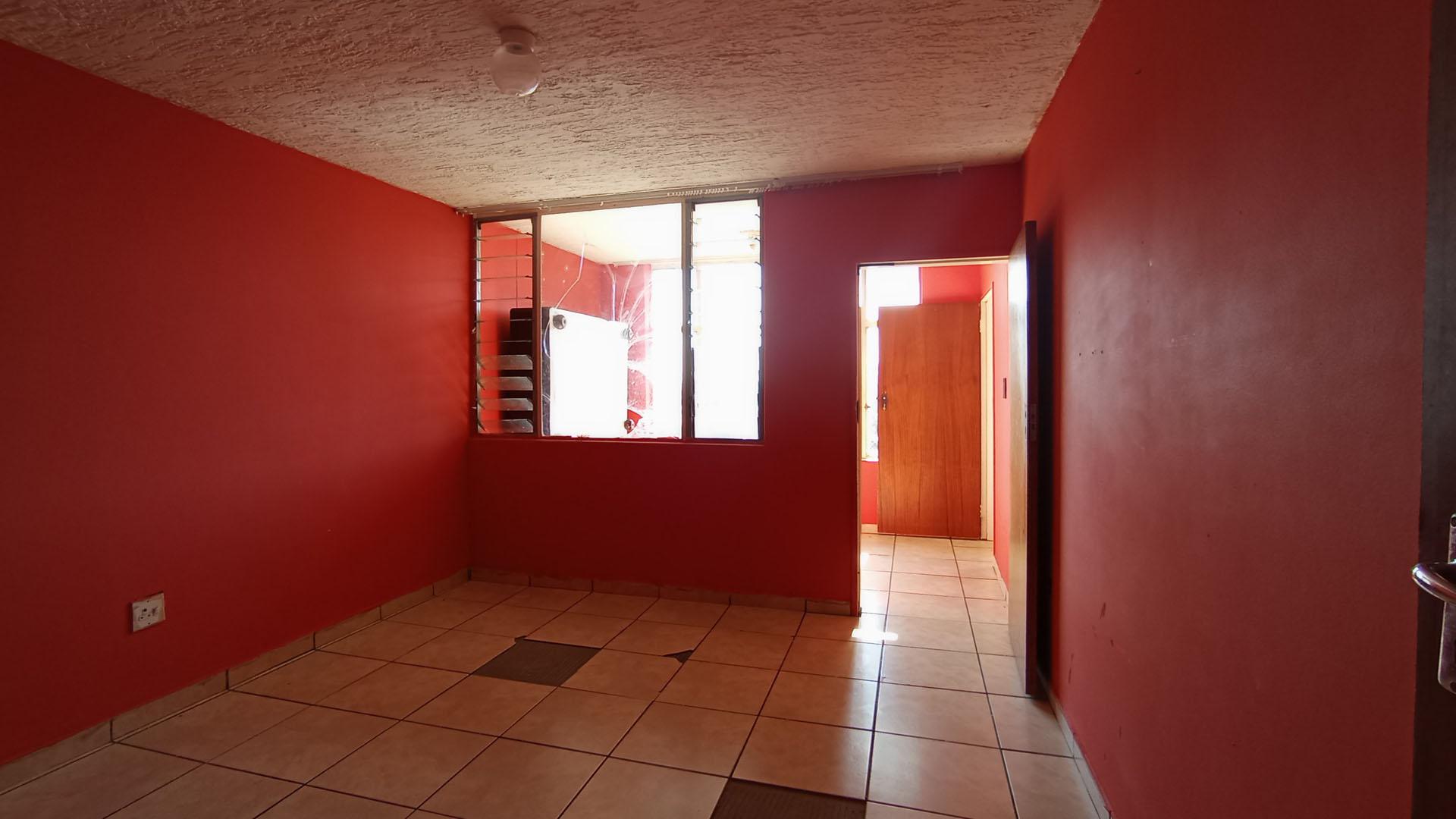 Bed Room 2 - 15 square meters of property in Silverton