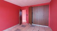 Bed Room 2 - 15 square meters of property in Silverton