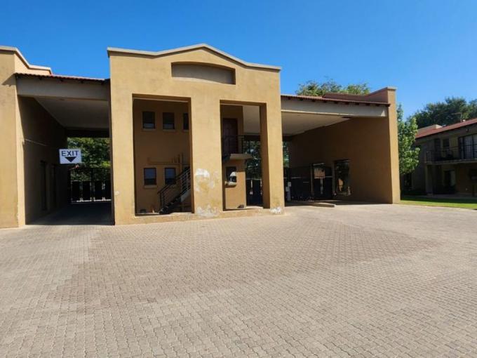 2 Bedroom Simplex for Sale For Sale in Penina Park - MR681717