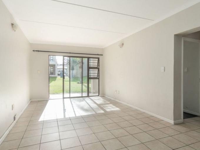 2 Bedroom Apartment to Rent in Vredekloof - Property to rent - MR681732