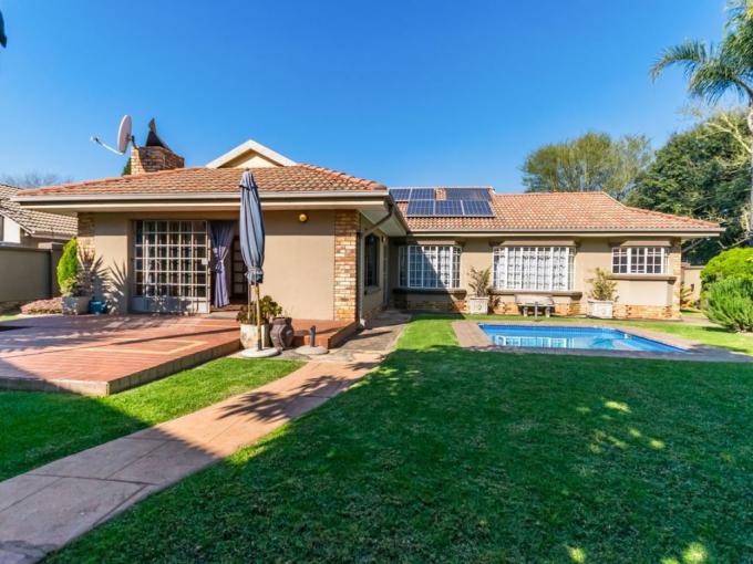 4 Bedroom House for Sale For Sale in Lyttelton Manor - MR681753