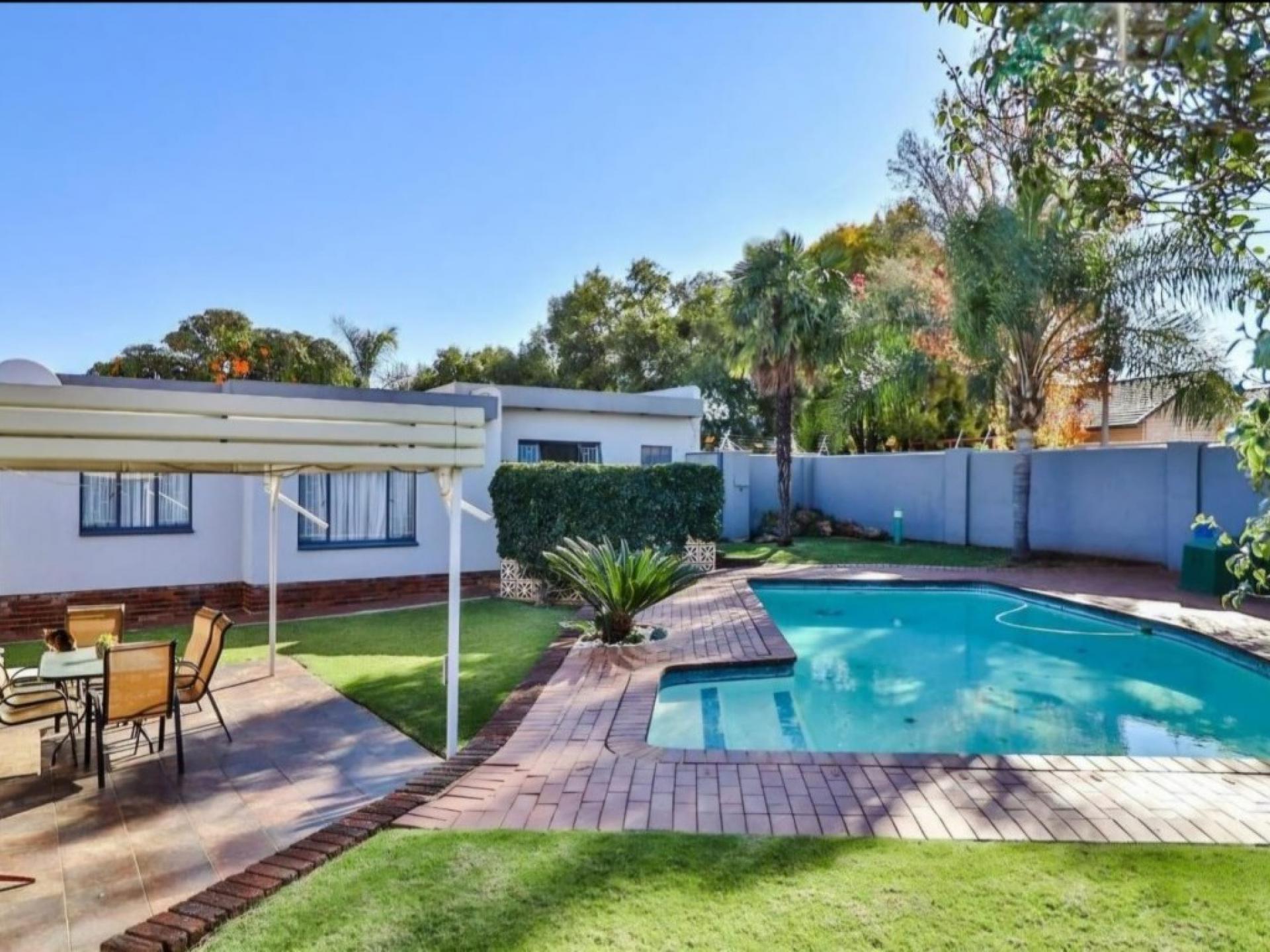  of property in Oakdene