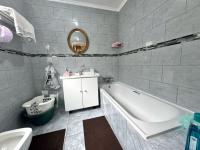  of property in Oakdene