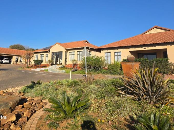 3 Bedroom House for Sale For Sale in Hartbeespoort - MR681805