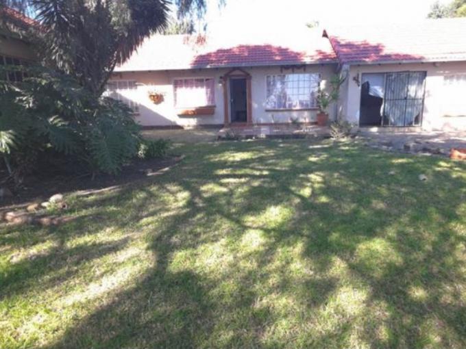 3 Bedroom House for Sale For Sale in Brackendowns - MR681807