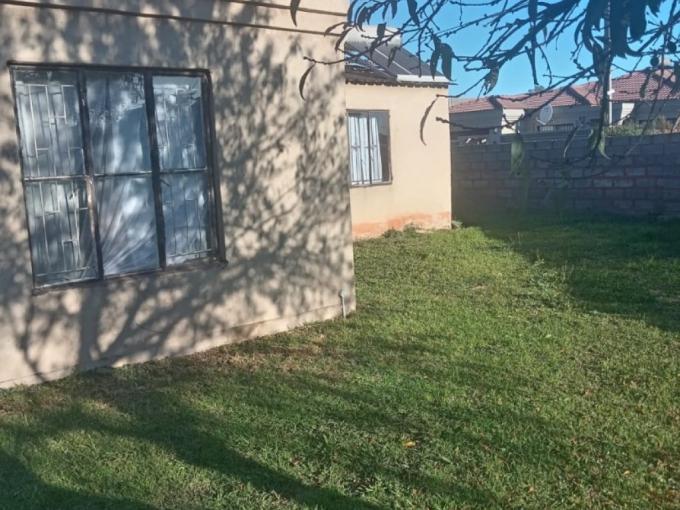 2 Bedroom House for Sale For Sale in Germiston - MR681822
