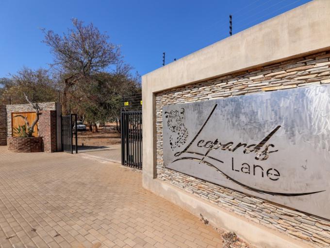 2 Bedroom House to Rent in Hoedspruit - Property to rent - MR681826