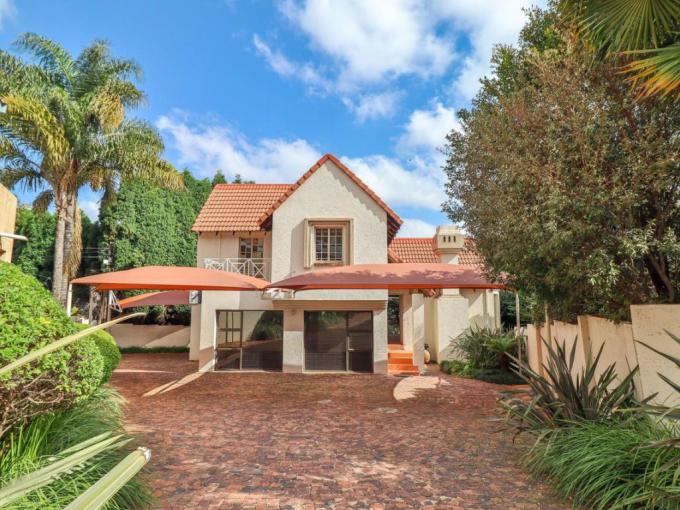 3 Bedroom House for Sale For Sale in Faerie Glen - MR681853