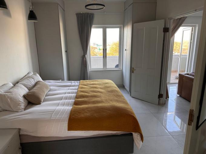1 Bedroom Apartment to Rent in Illovo - Property to rent - MR681855