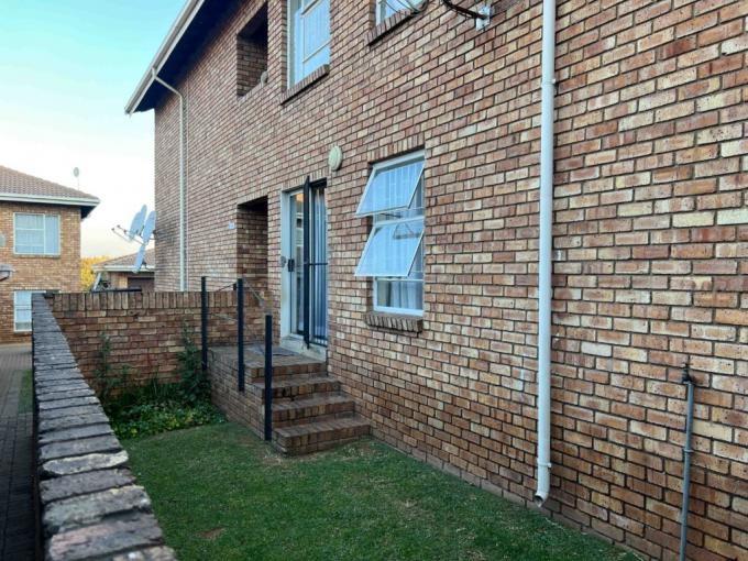 2 Bedroom Apartment for Sale For Sale in Aerorand - MP - MR681865