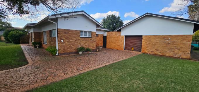 3 Bedroom House for Sale For Sale in Waverley - MR681875