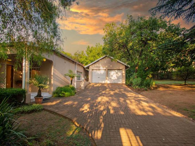 3 Bedroom House for Sale For Sale in Bedfordview - MR681885