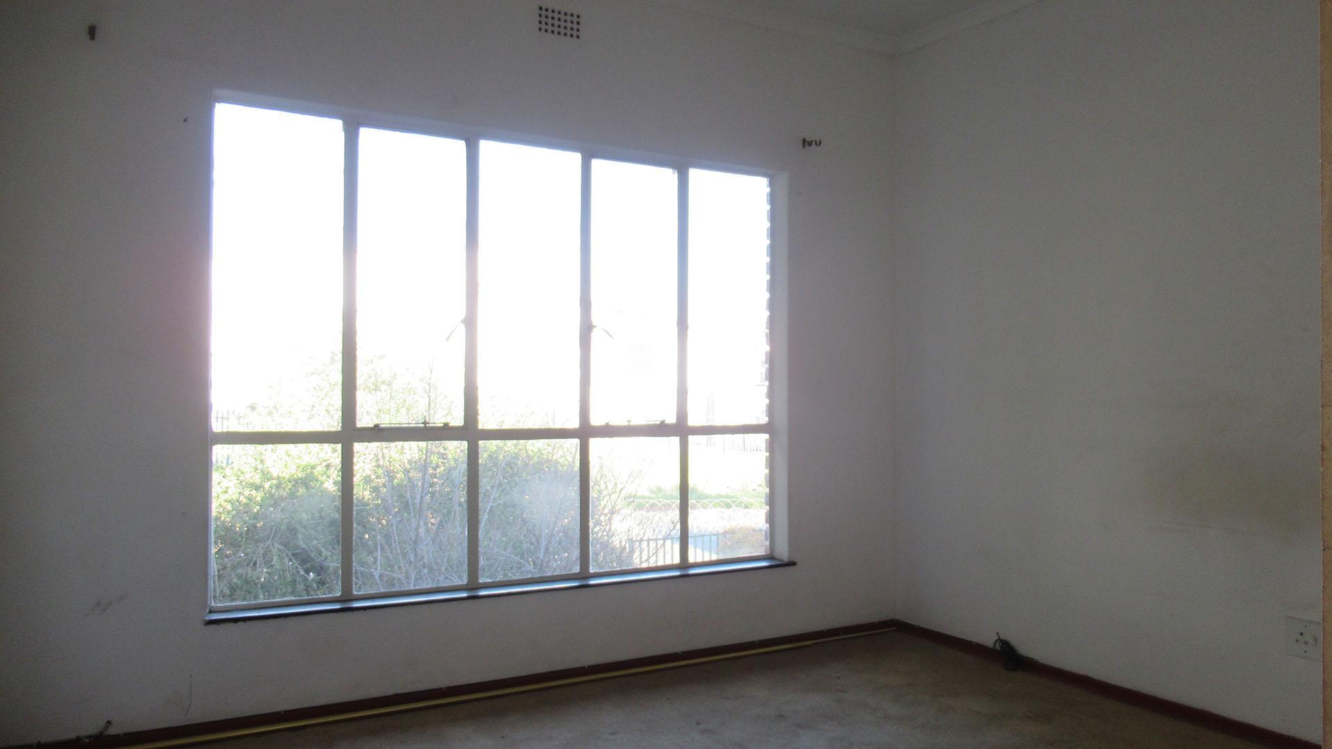 Bed Room 2 - 18 square meters of property in Horison View