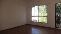 Lounges - 16 square meters of property in Horison View