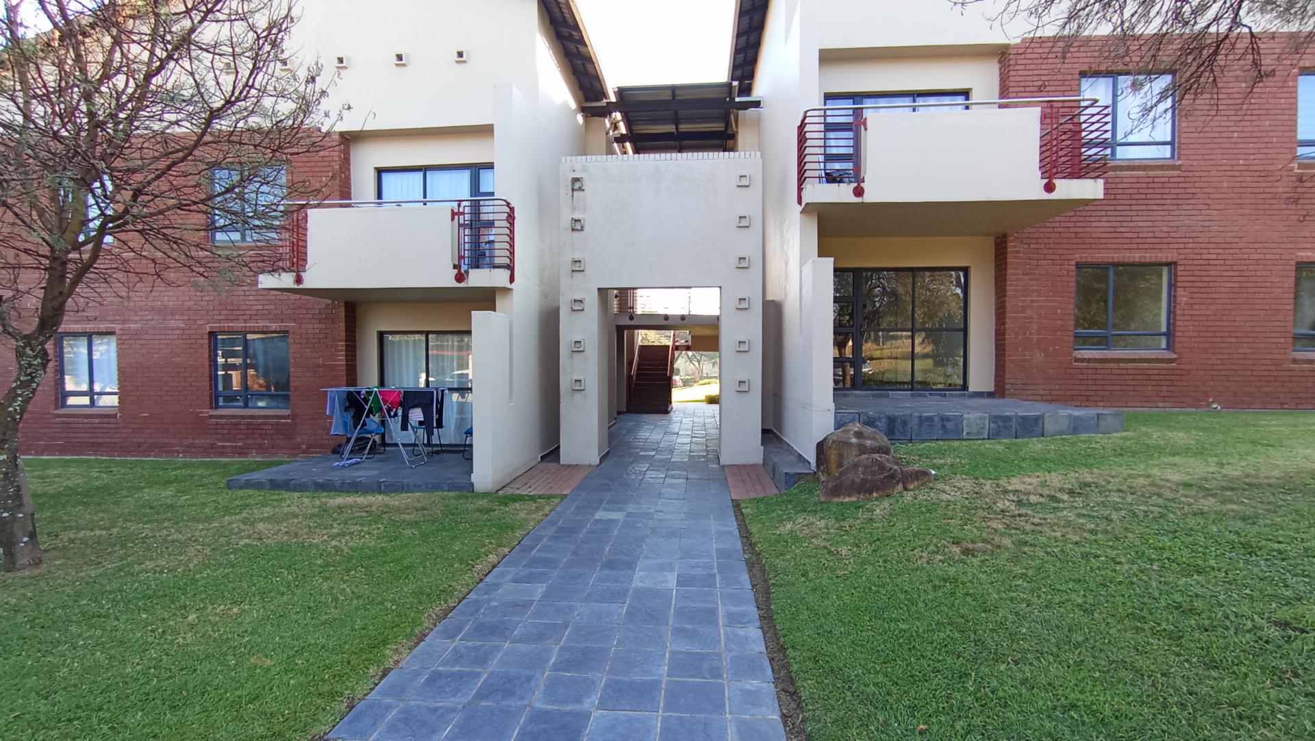 Front View of property in Jackal Creek Golf Estate
