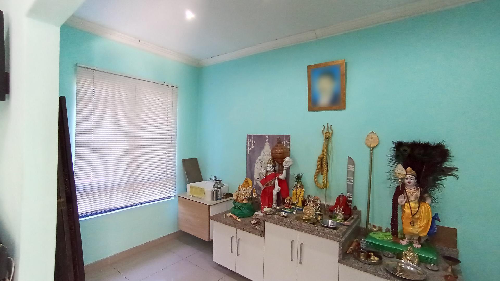 Spaces - 27 square meters of property in Escombe 