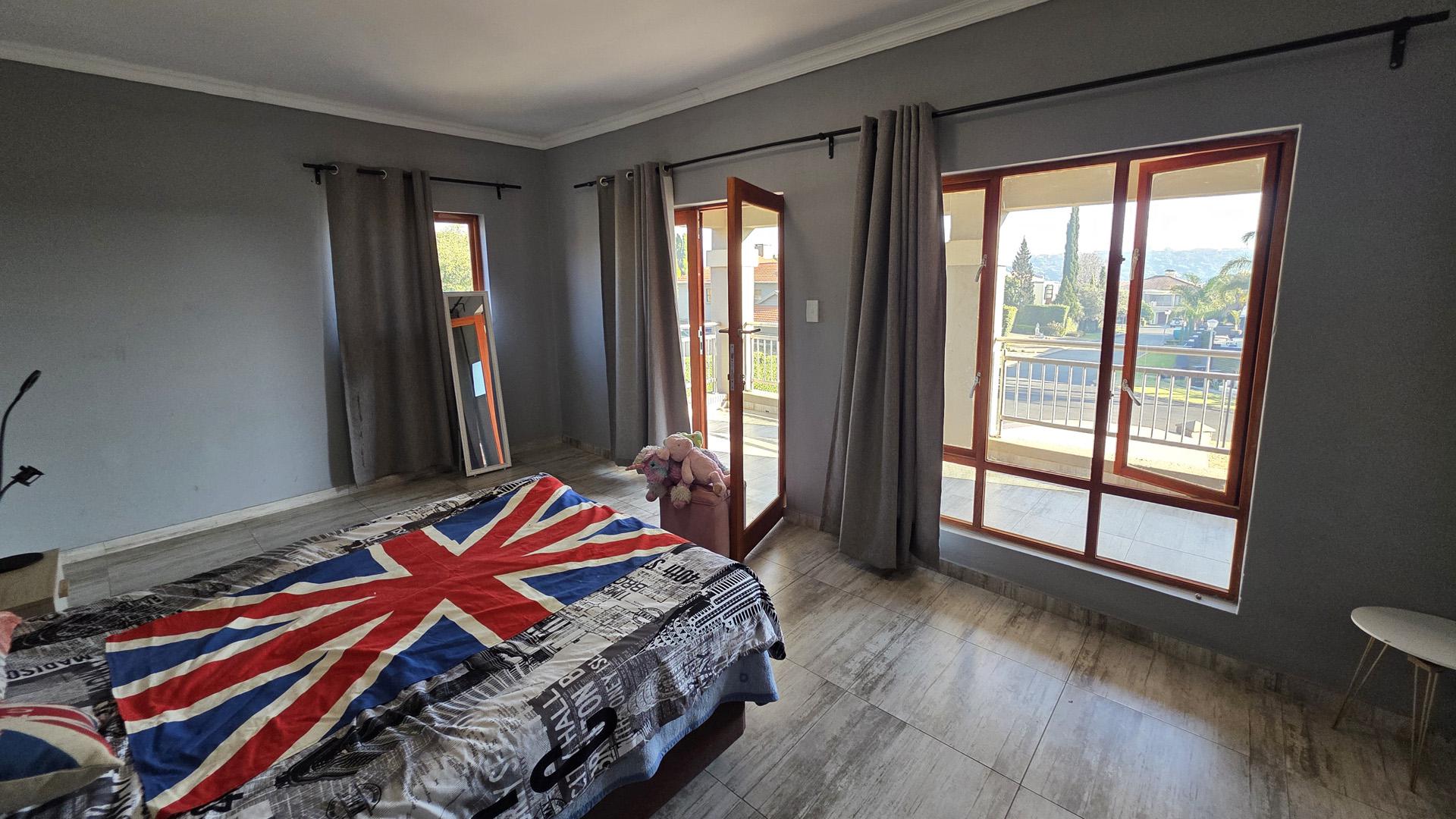 Bed Room 2 of property in Xanadu Eco Park