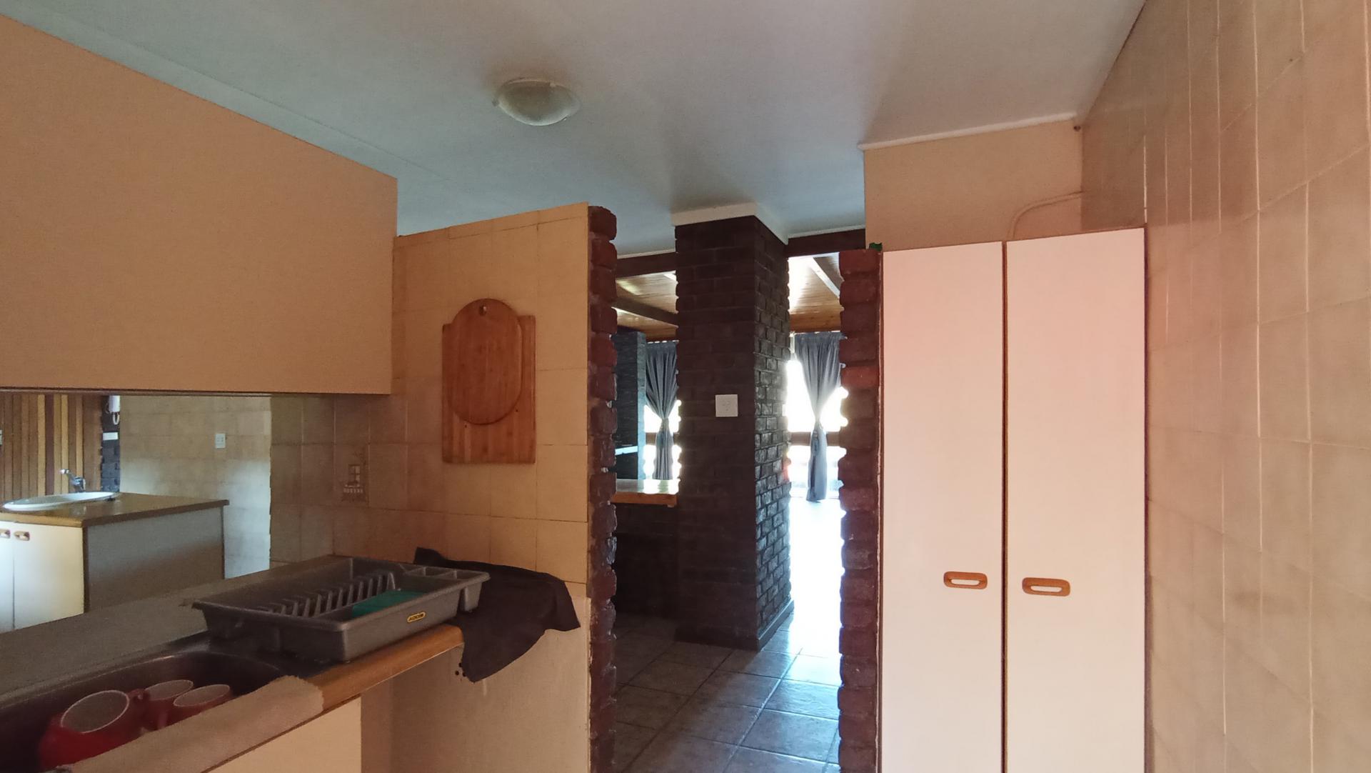 Kitchen - 49 square meters of property in Constantia Kloof