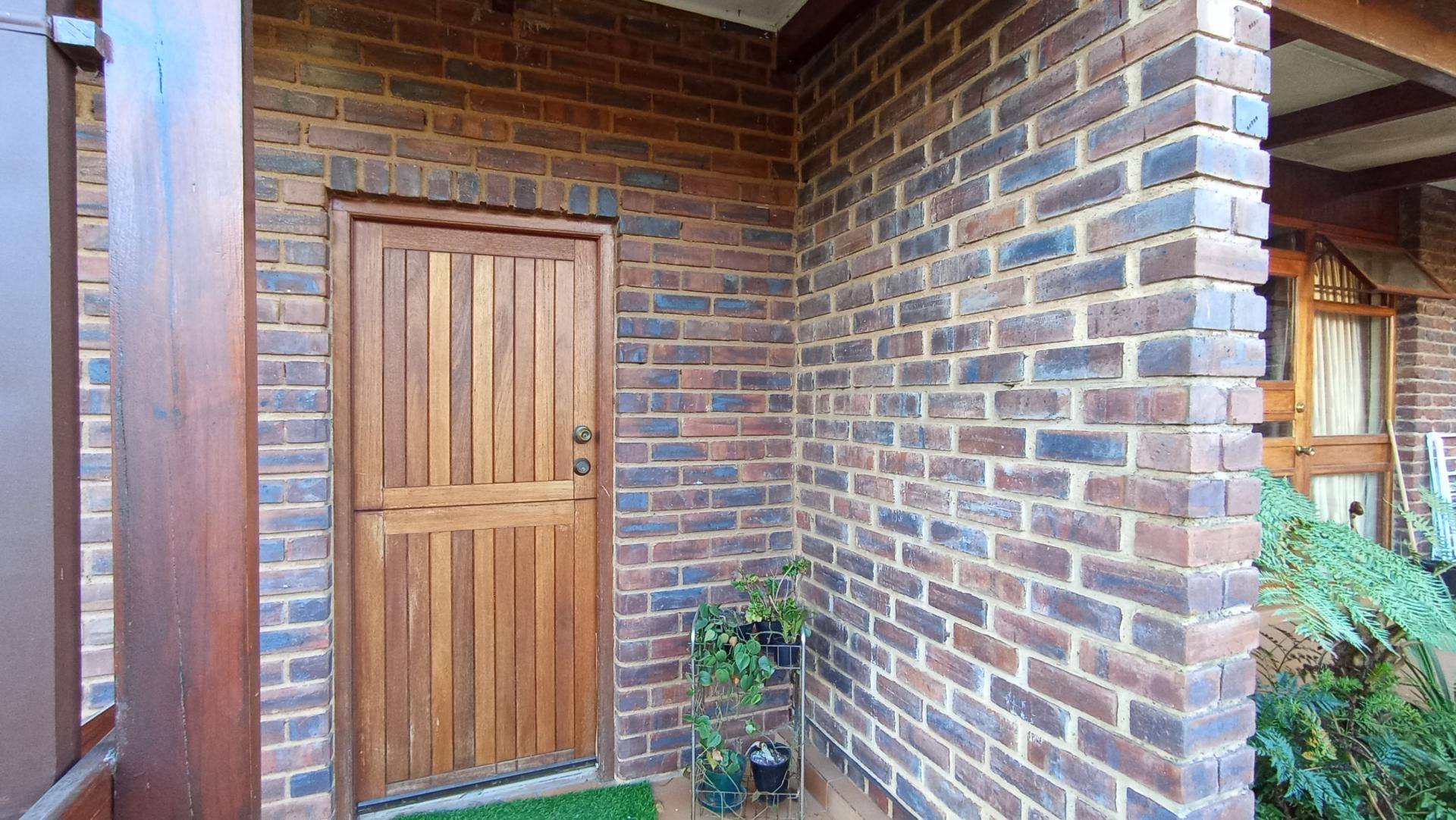 Front View of property in Constantia Kloof