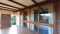 Patio - 101 square meters of property in Constantia Kloof