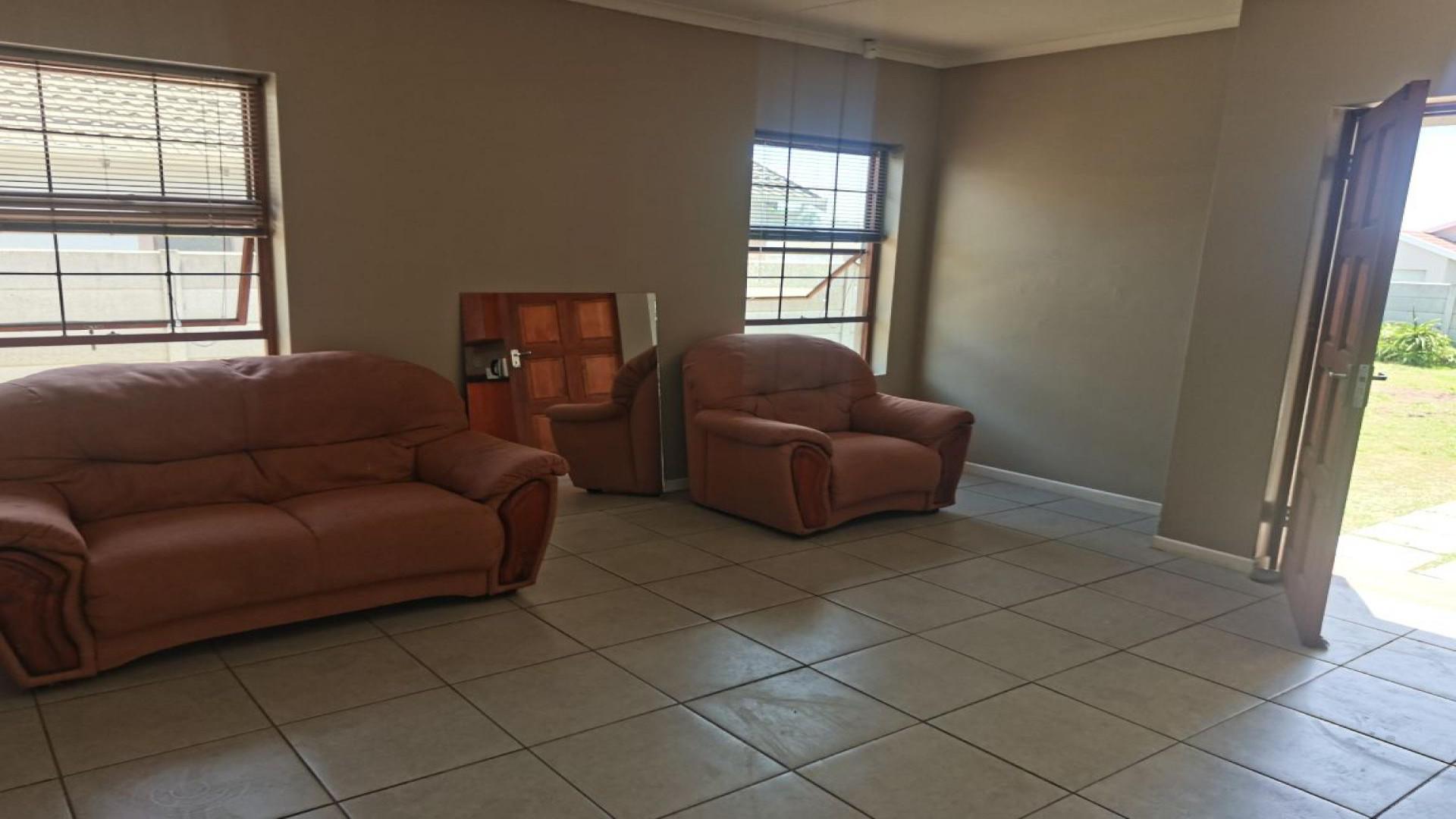Lounges of property in Parsons Vlei