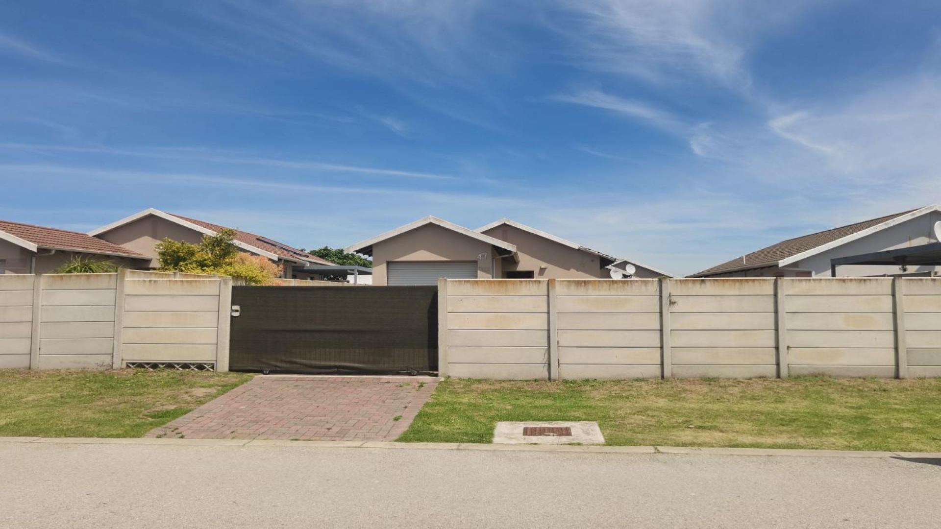Front View of property in Parsons Vlei