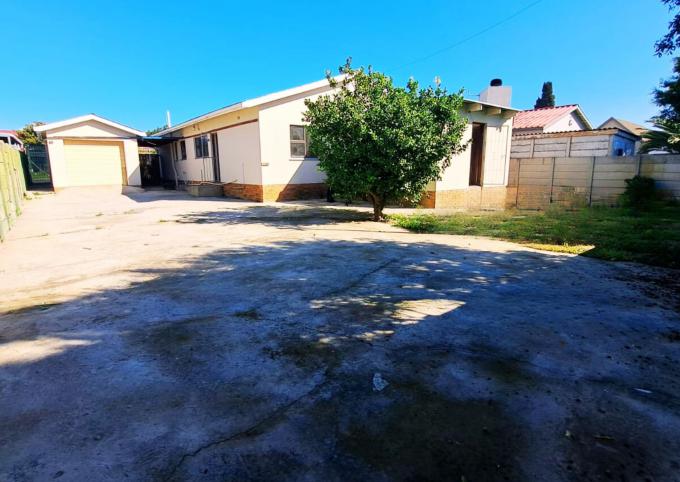 3 Bedroom House for Sale For Sale in Strand - MR681950