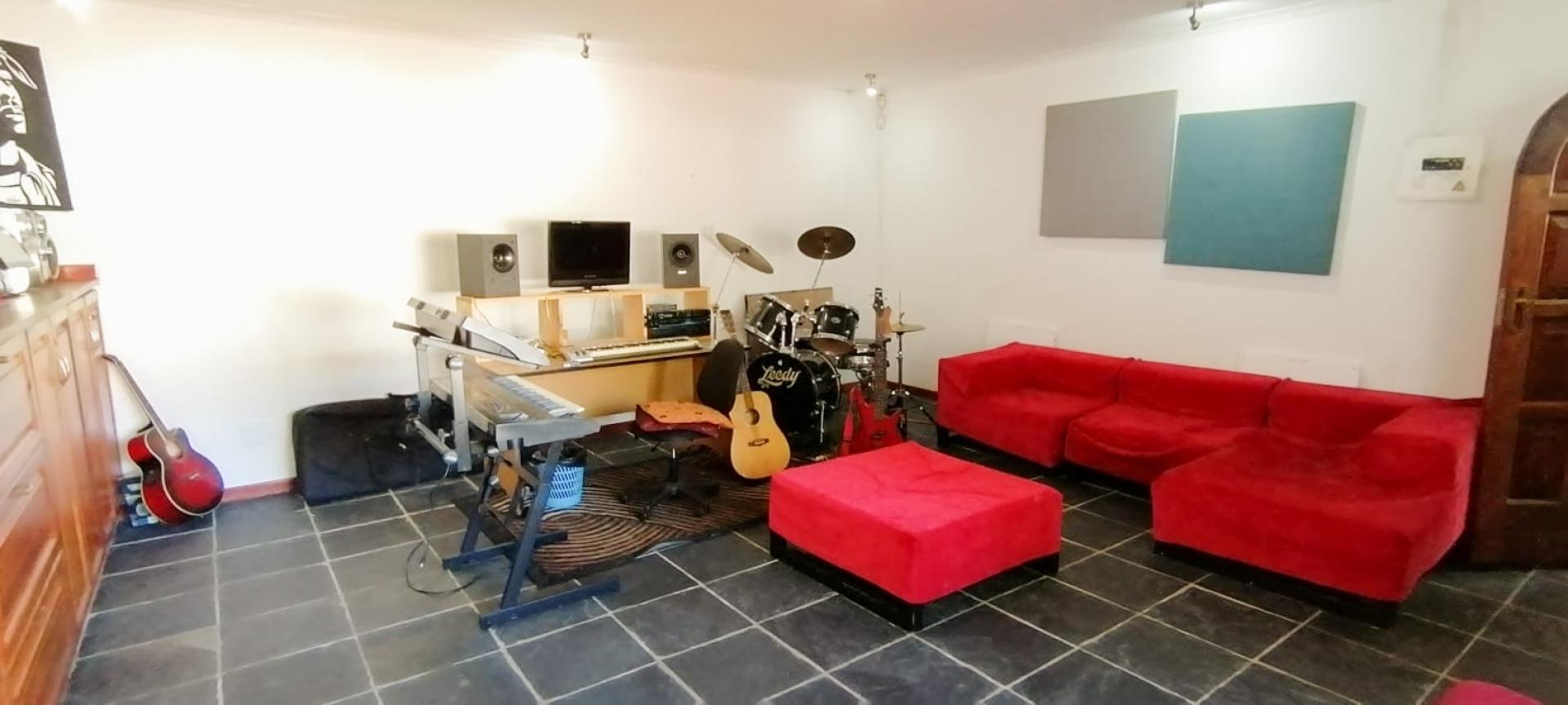  of property in Northcliff