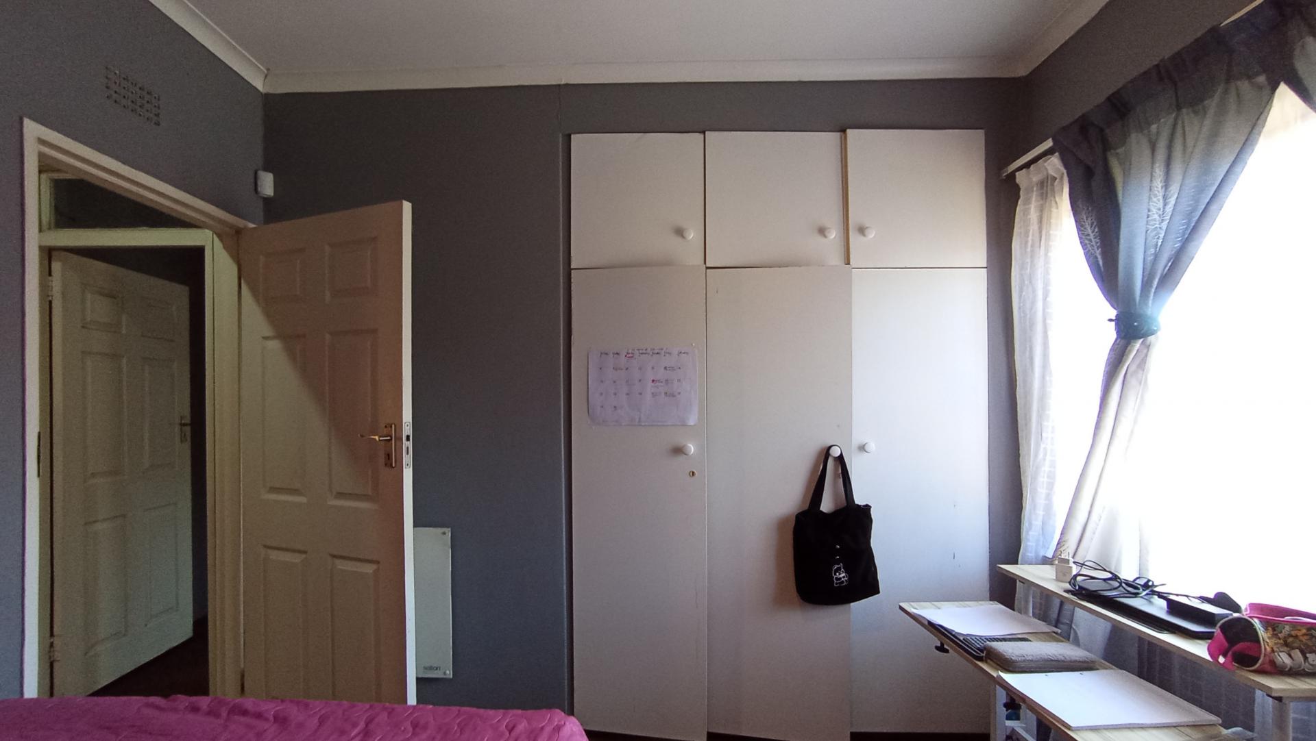 Bed Room 1 - 11 square meters of property in Westdene (JHB)