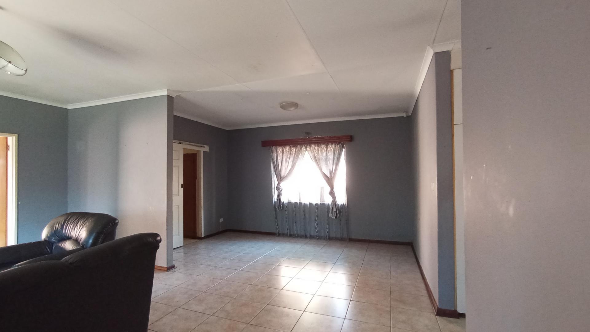 Spaces - 9 square meters of property in Westdene (JHB)