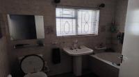 Bathroom 1 of property in Lavender Hill