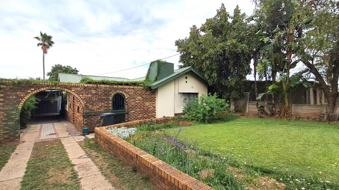 4 Bedroom House for Sale For Sale in Pretoria Gardens - MR681959